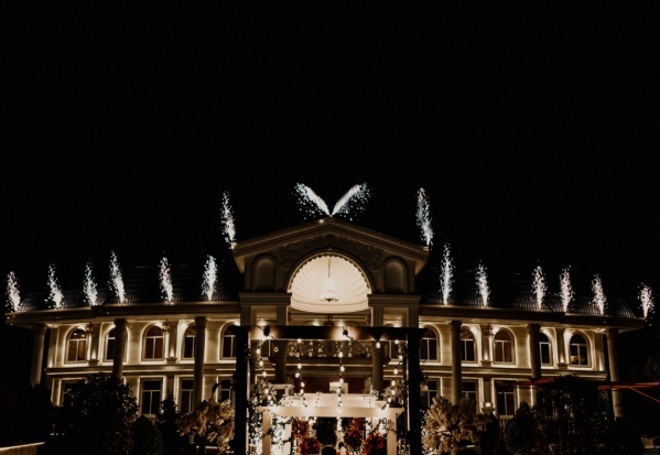 باغ تالار عمارت مجلل سام